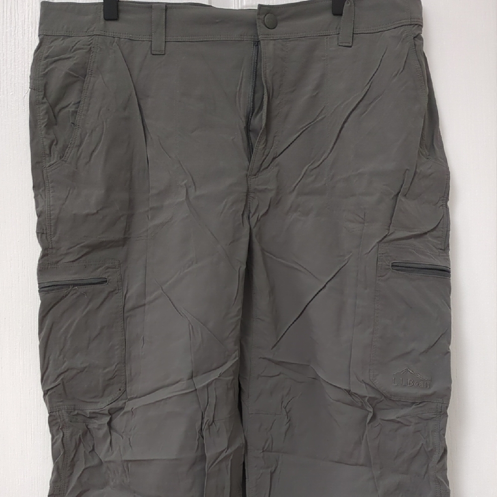 L.L. Bean Men's Charcoal Cargo Pants